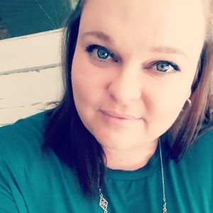 Meet your Posher, Alicia